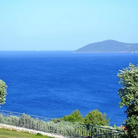 E Mare Apartmán