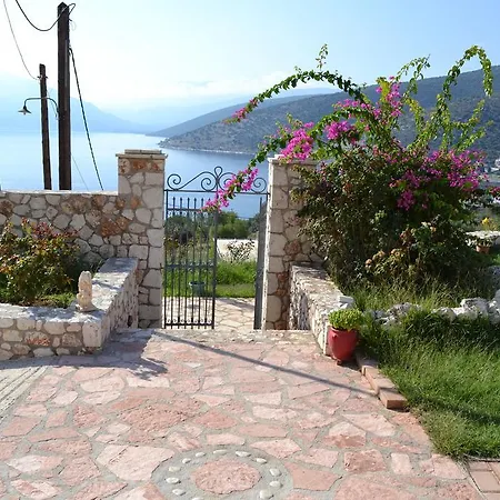 Апартаменты E Mare Айя-Евфимия