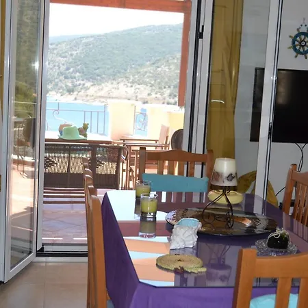 E Mare Apartmán